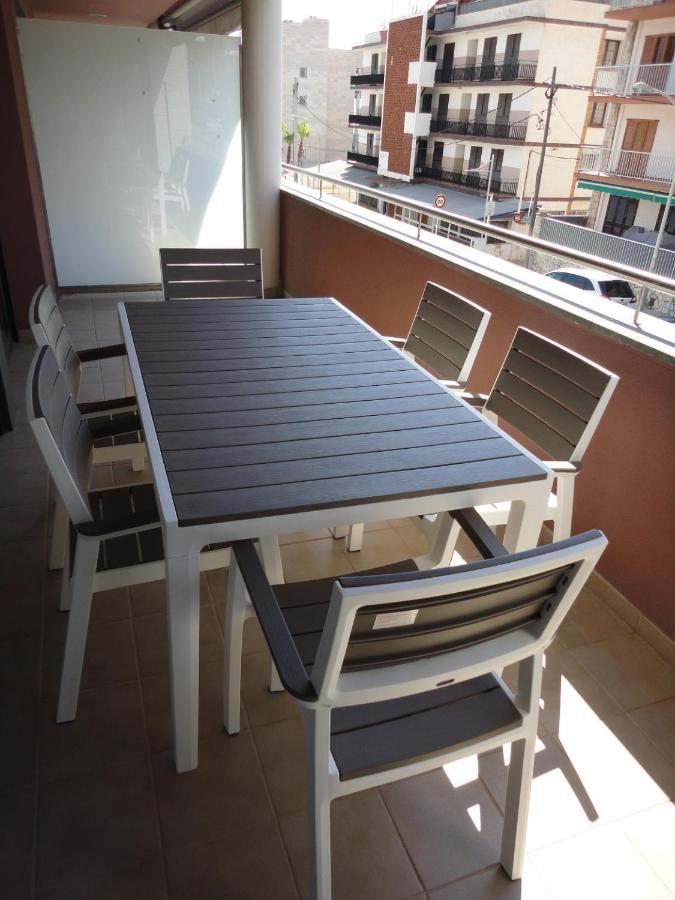 Apartaments Lamoga- Spai 토르뎀바라 외부 사진