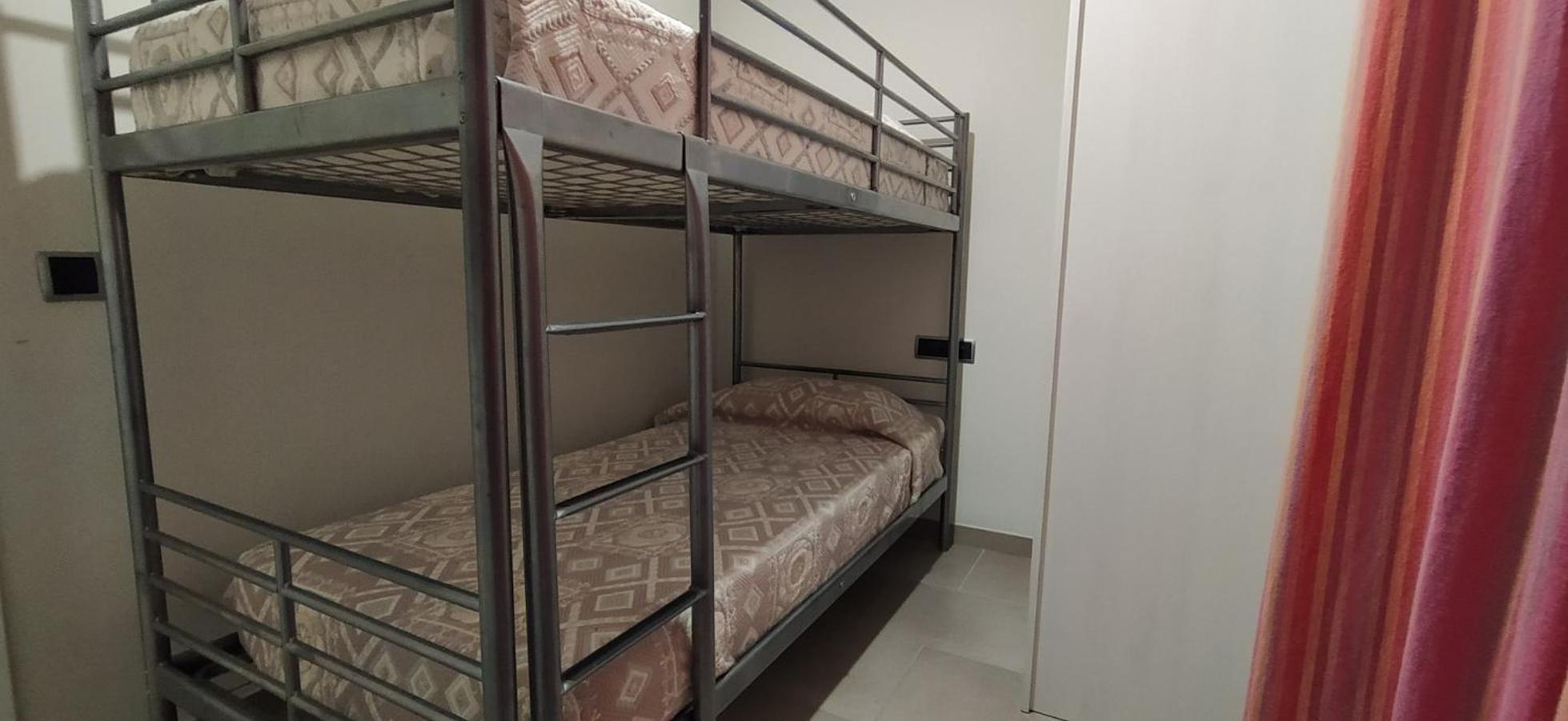 Apartaments Lamoga- Spai 토르뎀바라 외부 사진
